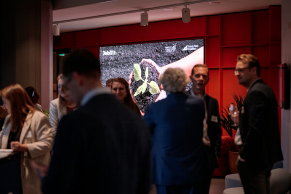 20251118_161419_RUBEN MAY_00018