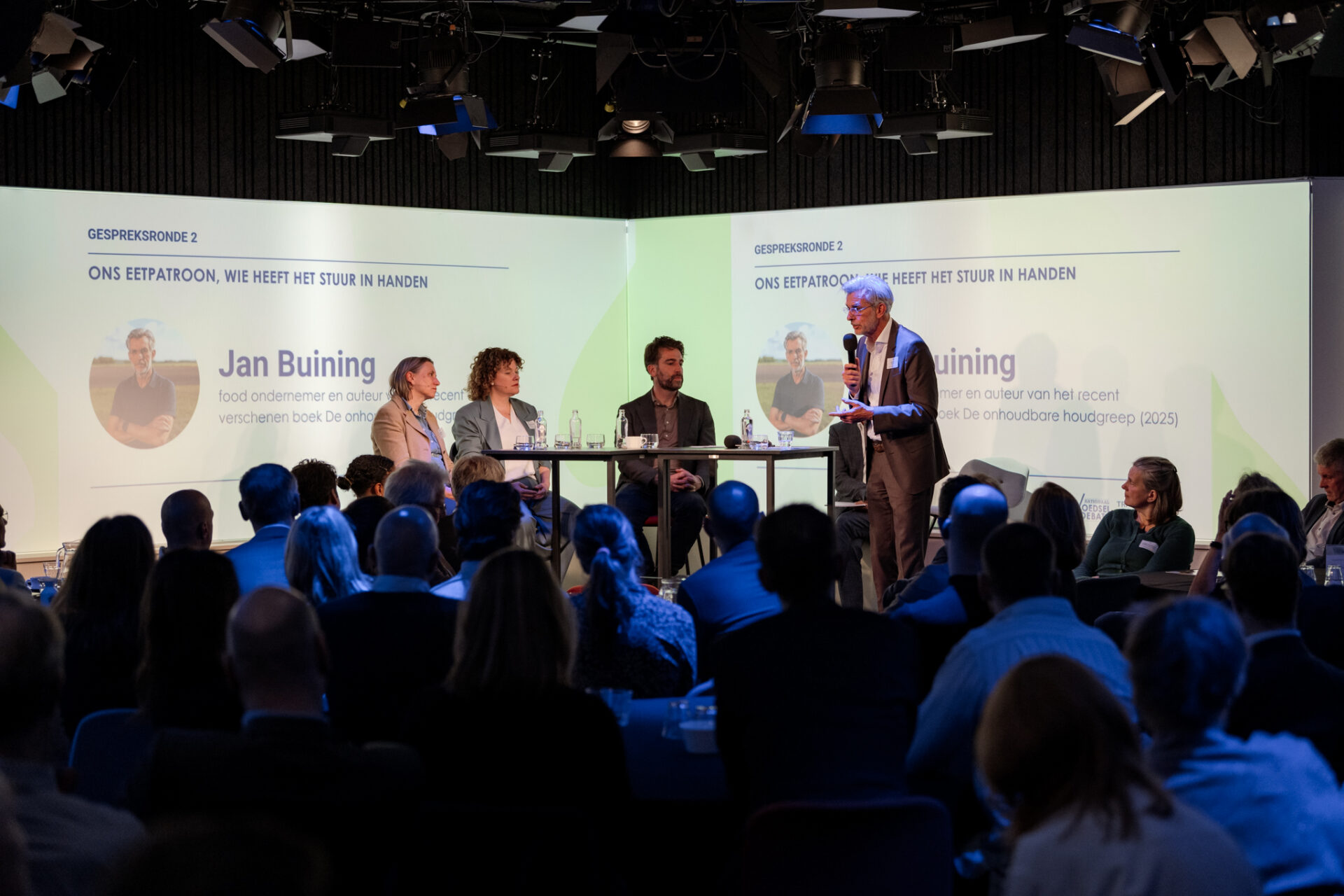 Jan Buining in gesprek met Kamerleden tijdens Plant the Future 2025